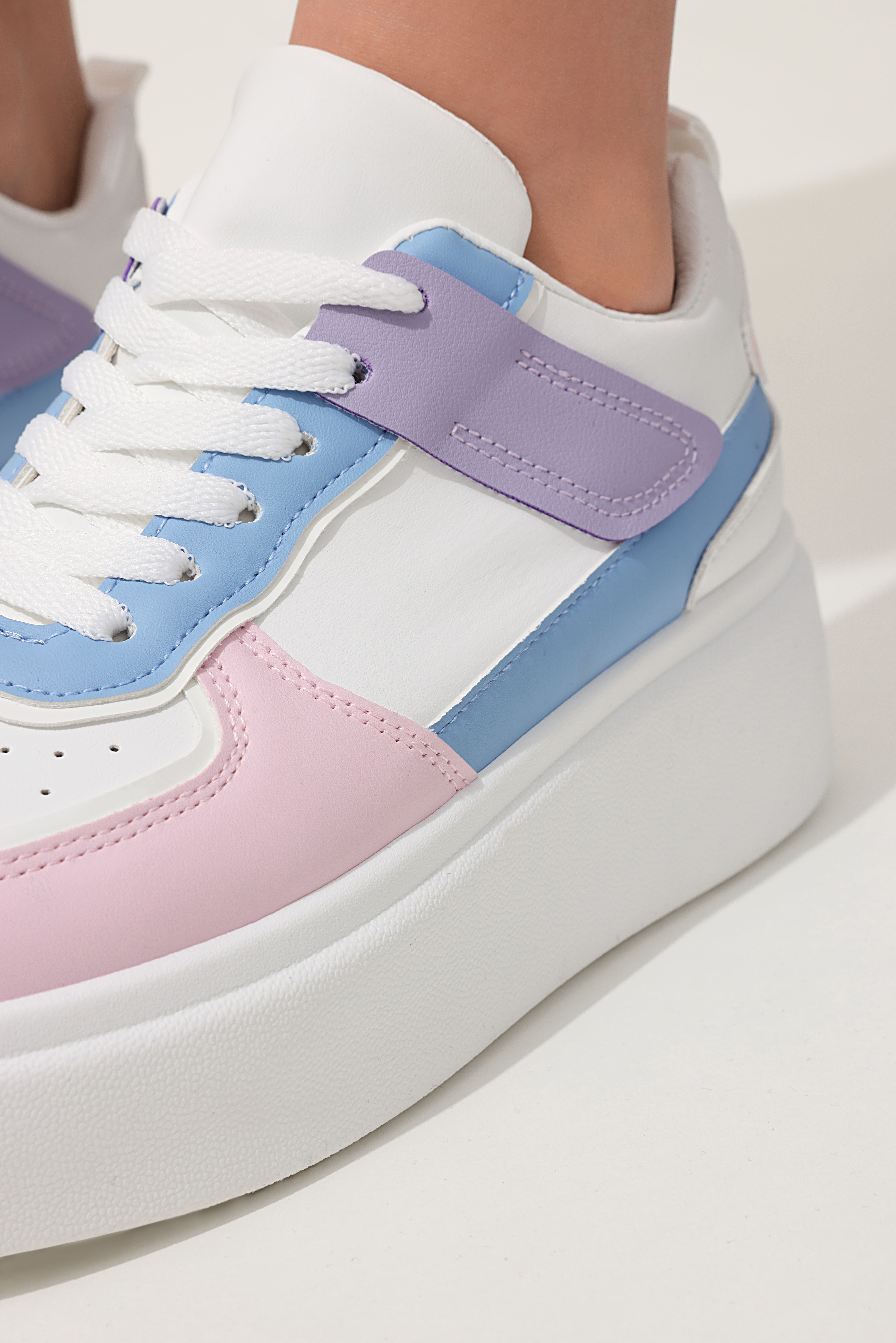 color block lace up front flatform skate shoes details 4