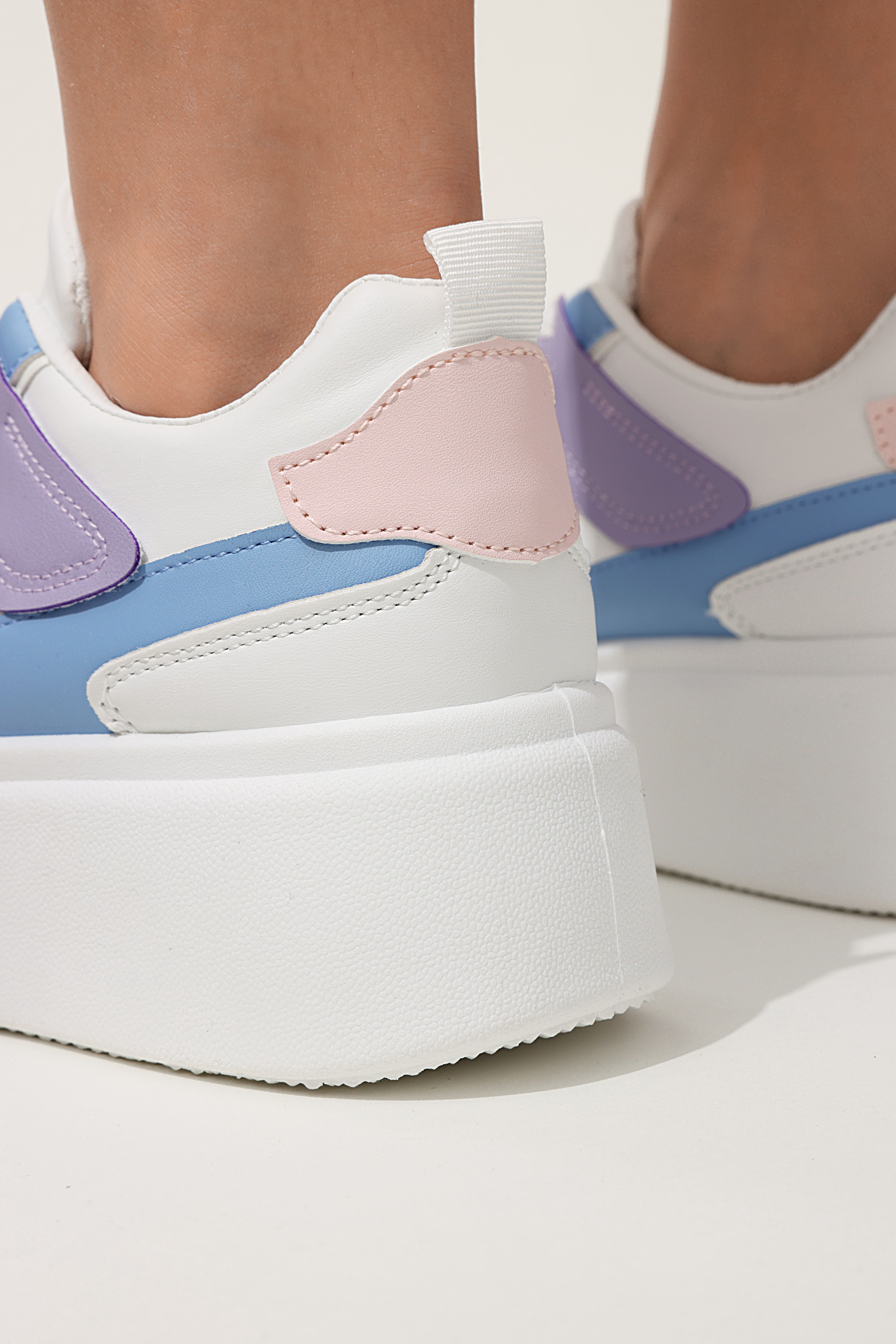 color block lace up front flatform skate shoes details 5